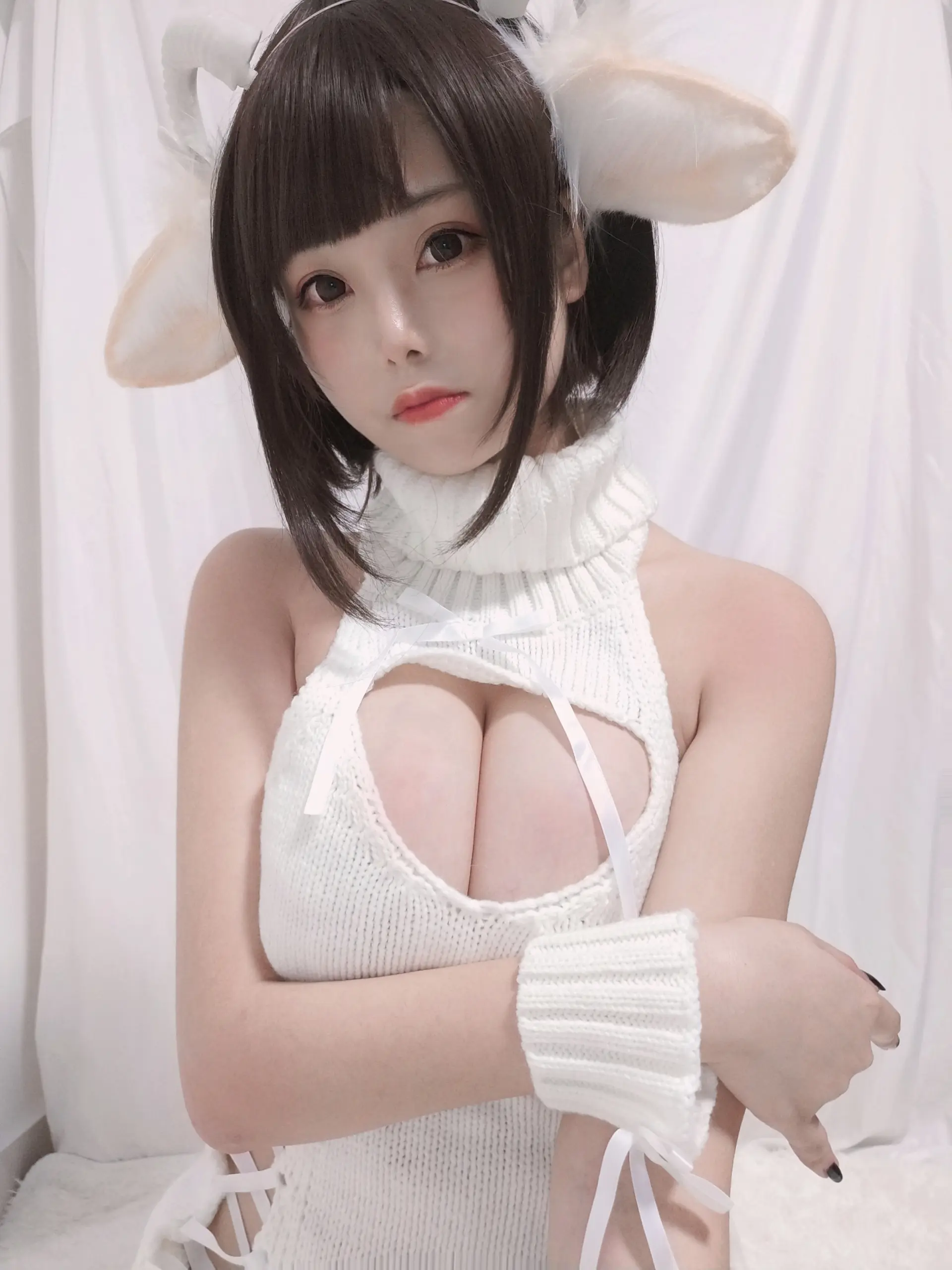 蜜汁猫裘 白丝毛衣 [40P]