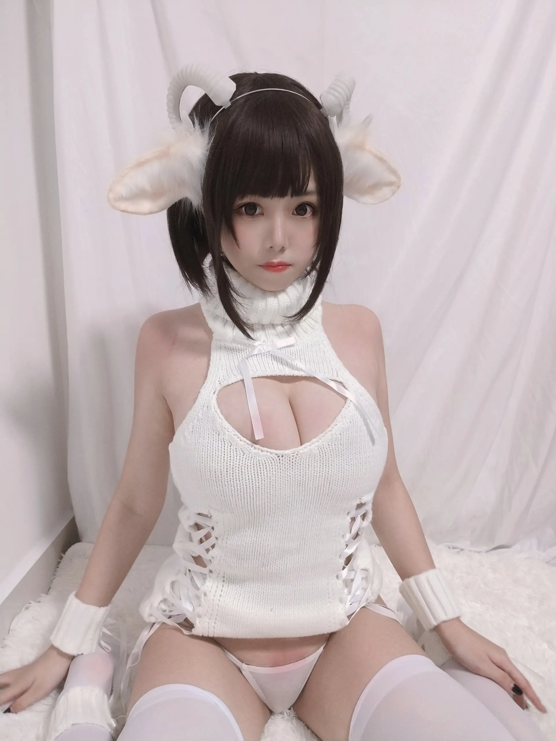 蜜汁猫裘 白丝毛衣 [40P]