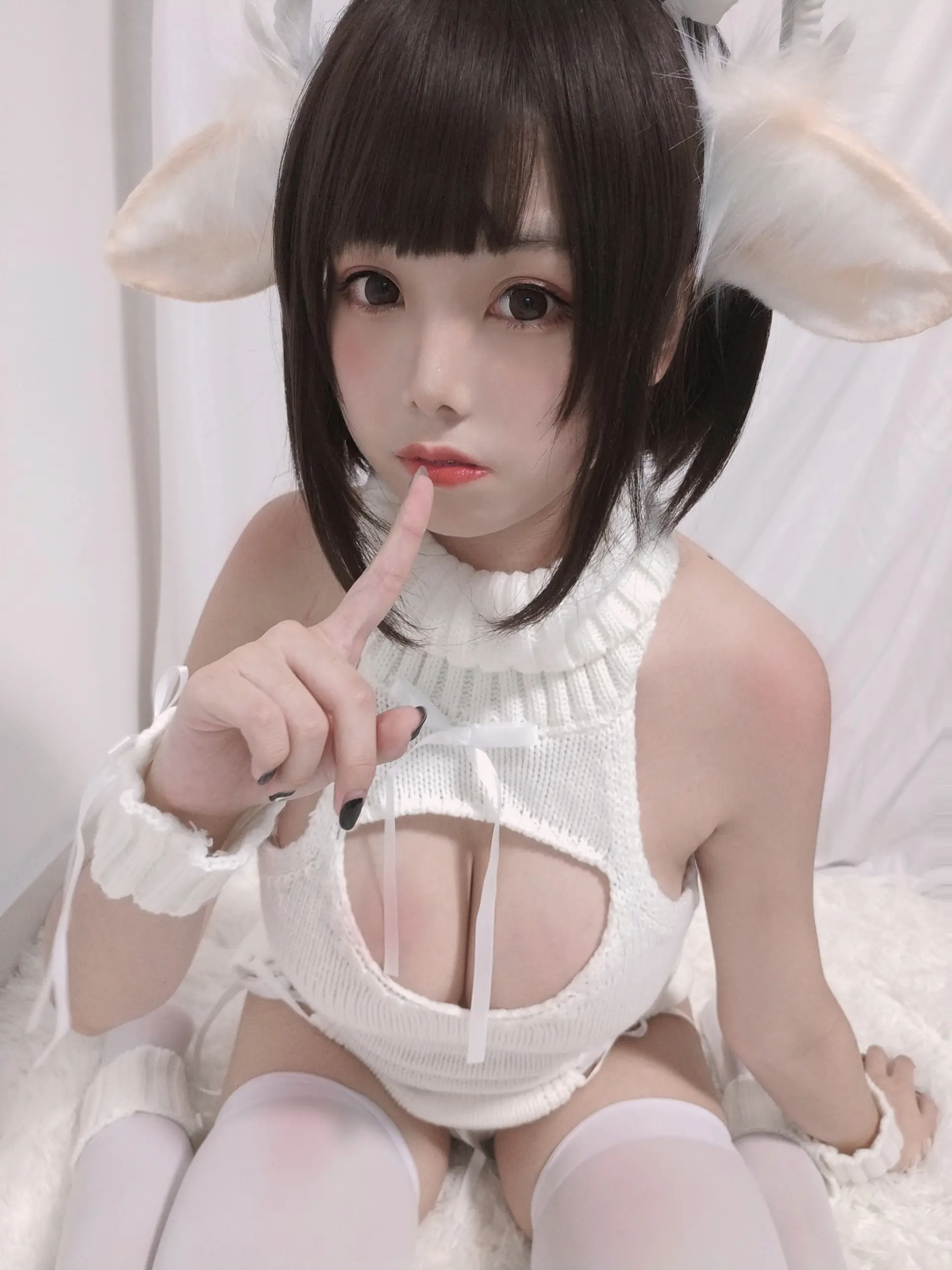 蜜汁猫裘 白丝毛衣 [40P]