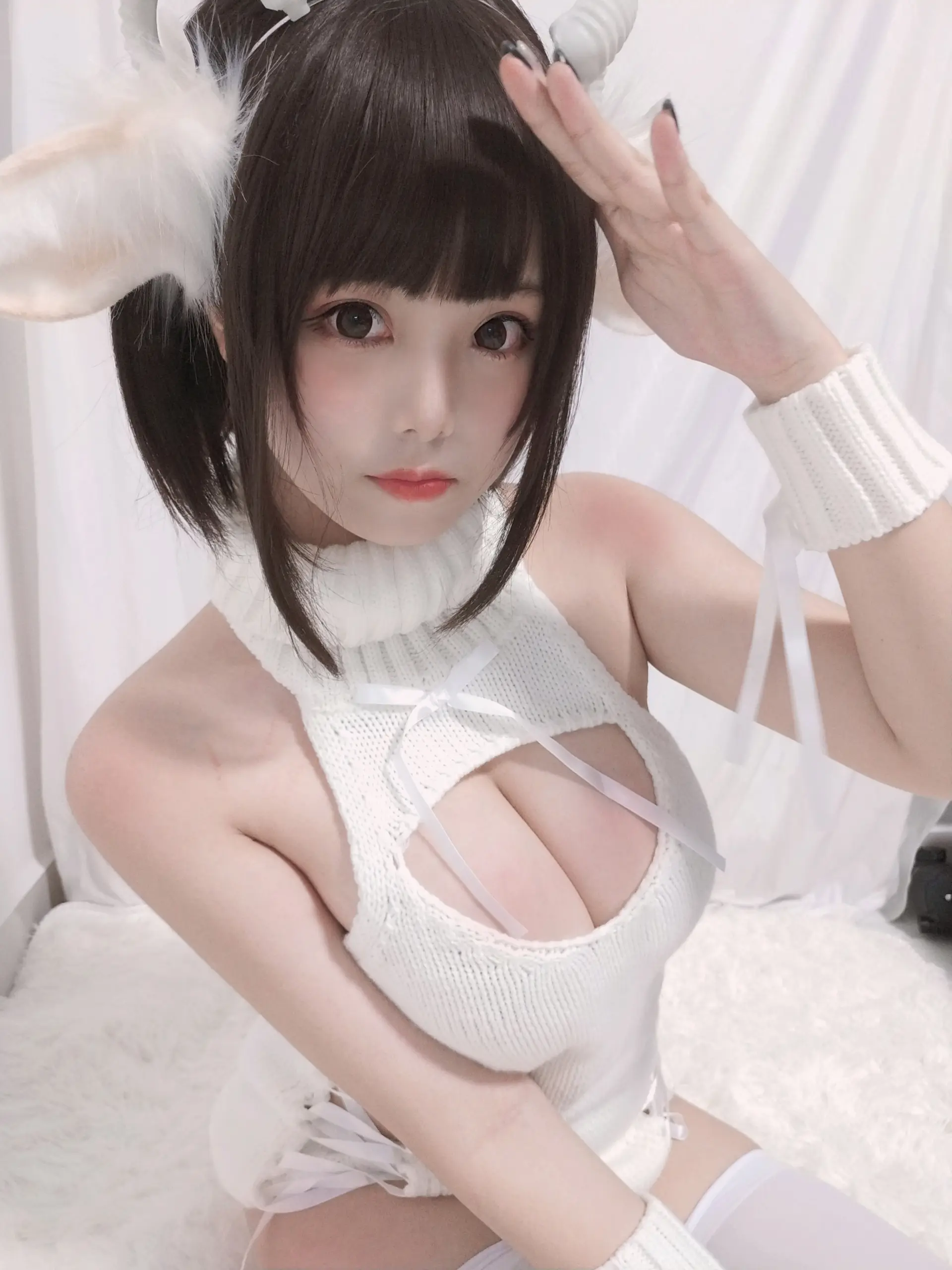 蜜汁猫裘 白丝毛衣 [40P]