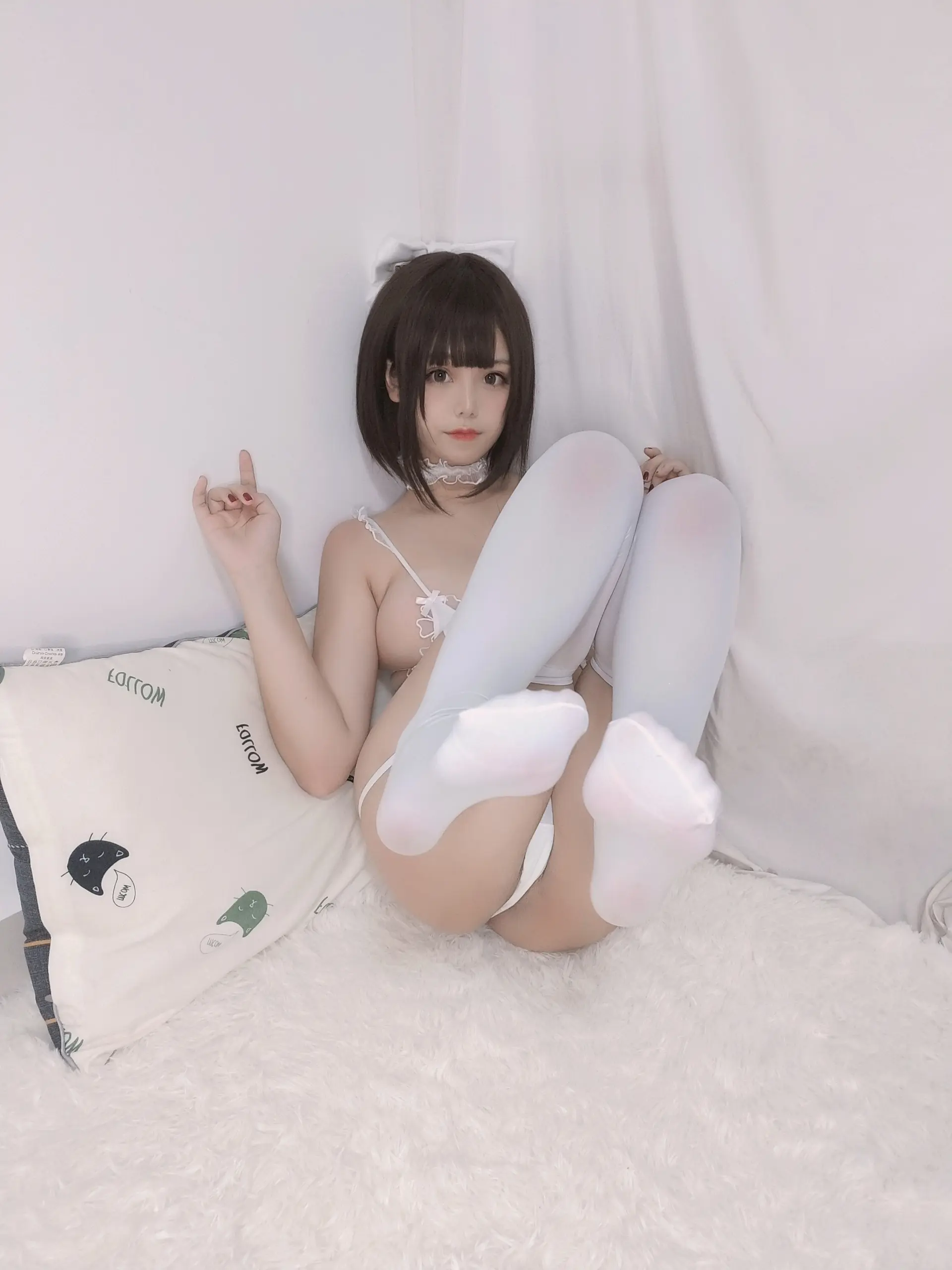 蜜汁猫裘 白色内衣 [36P]