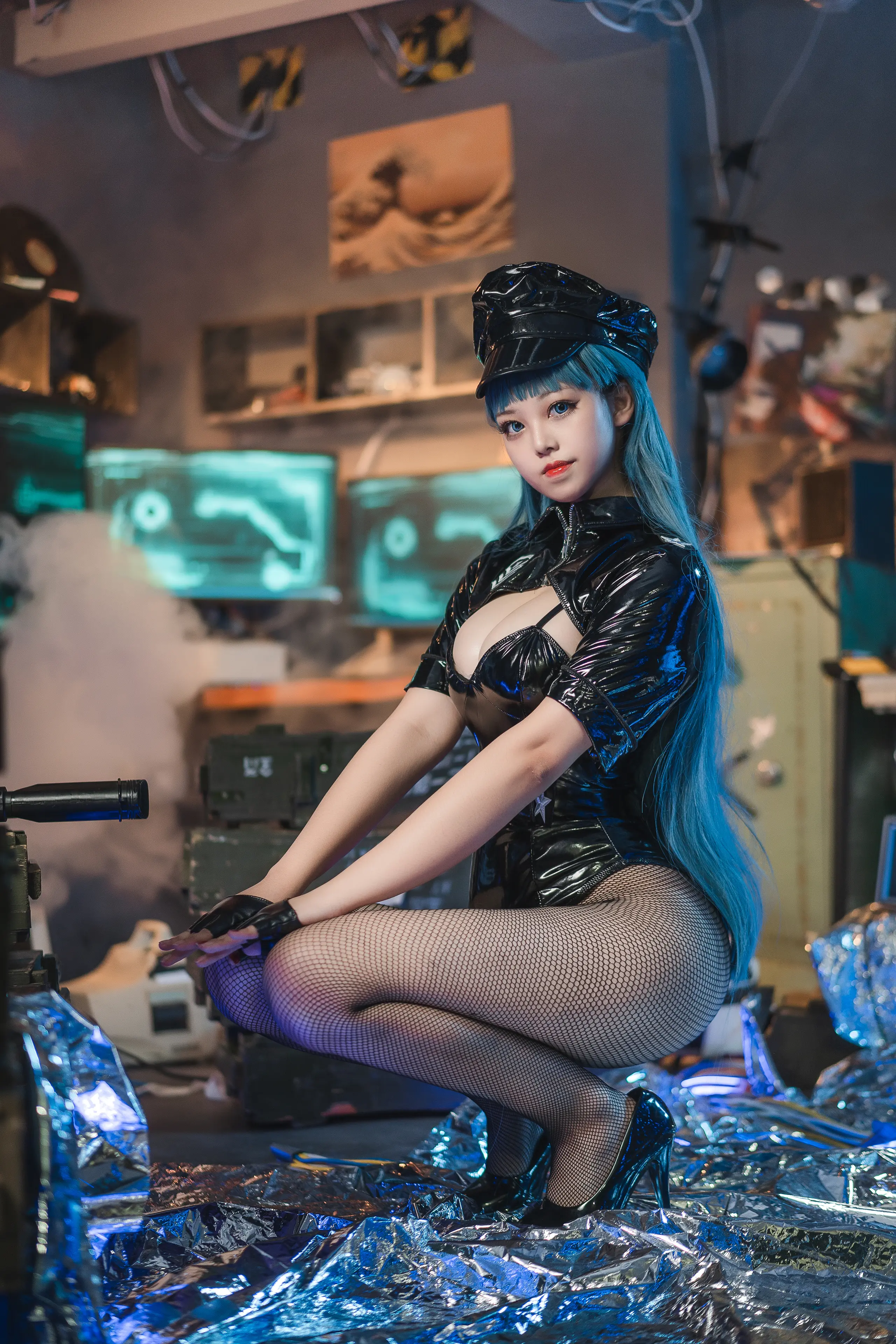 蜜汁猫裘 胶衣女警 [51P]