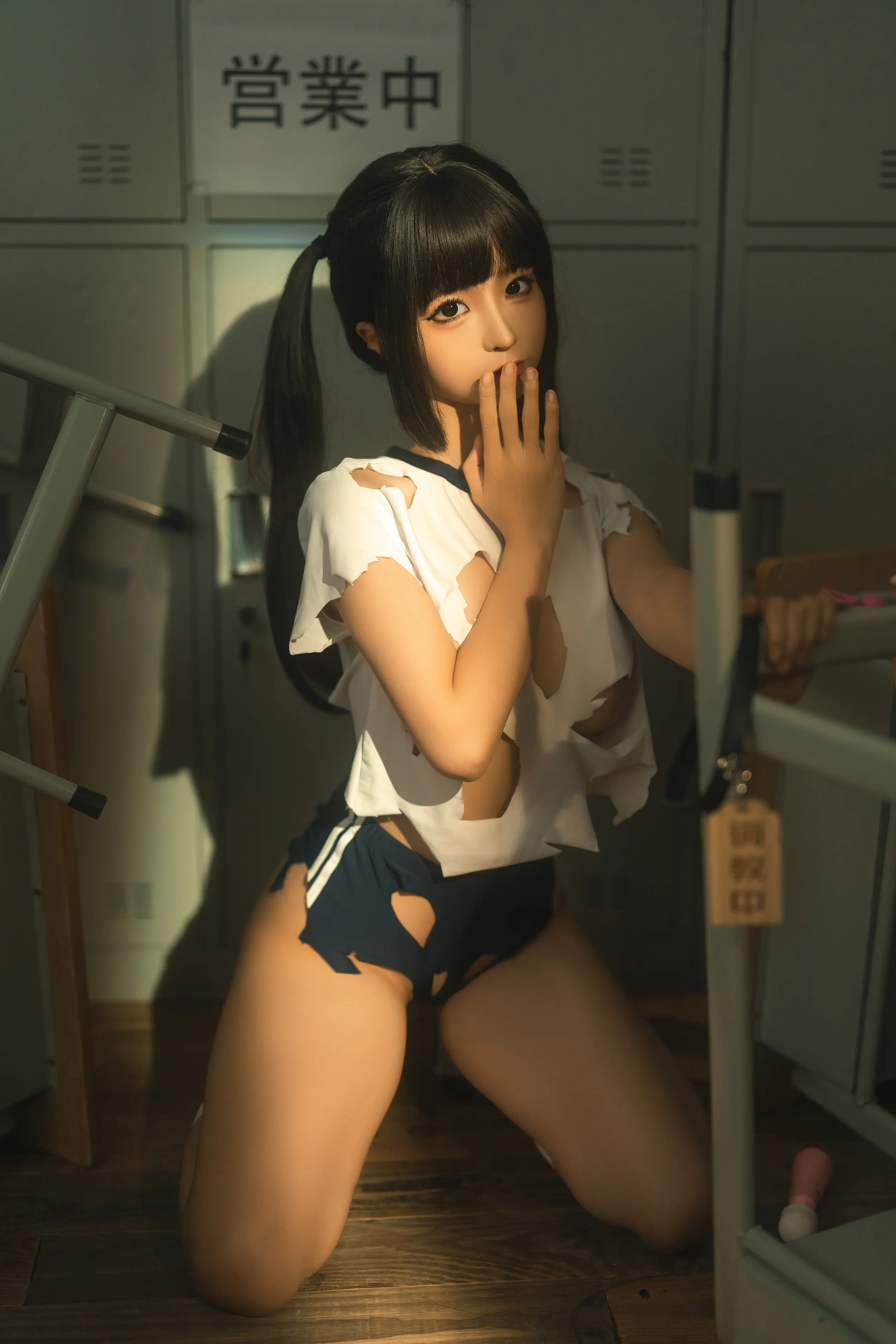 蠢沫沫 午后课间[ [33P]