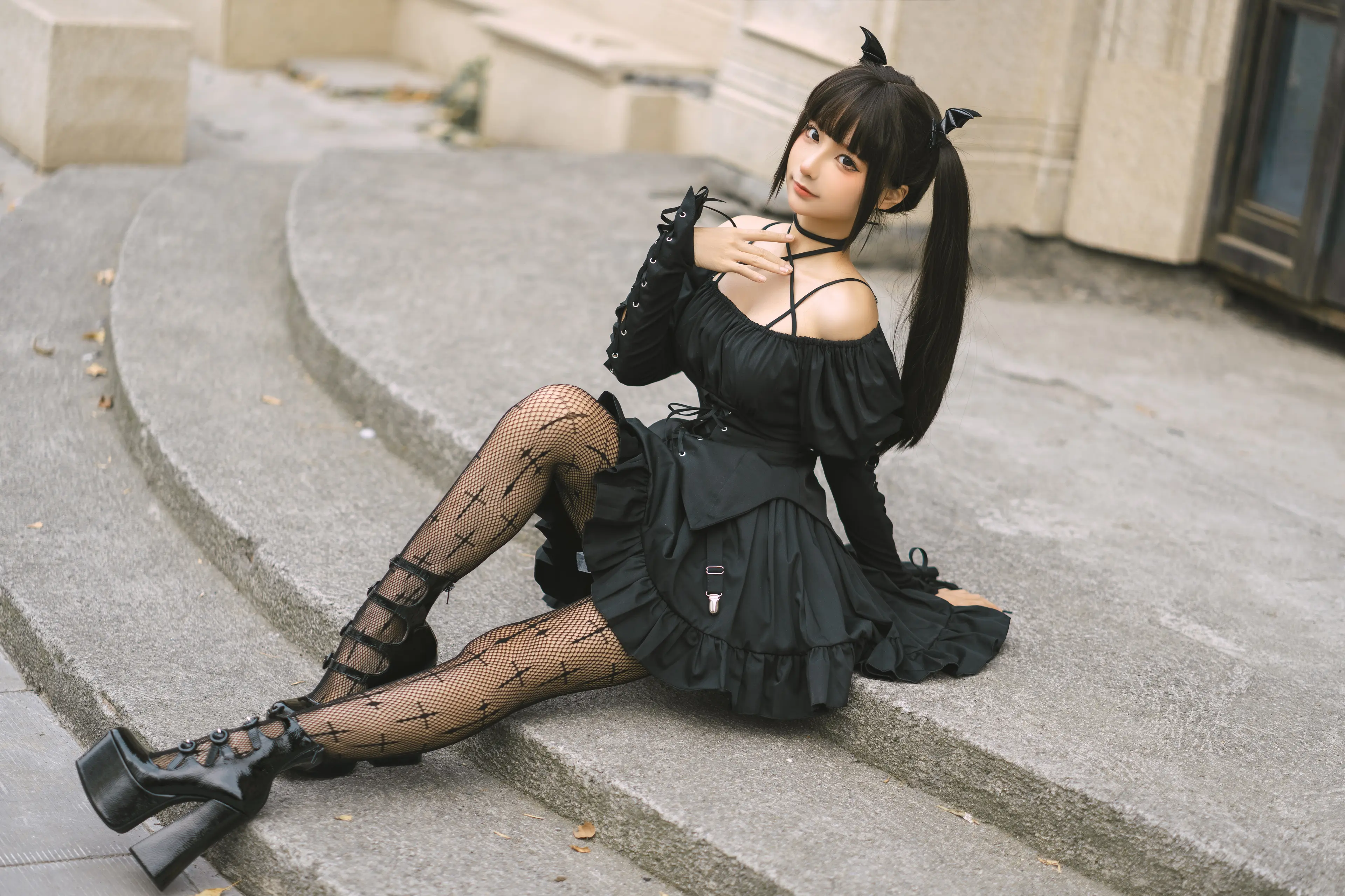 蠢沫沫 双马尾小恶魔 [16P]