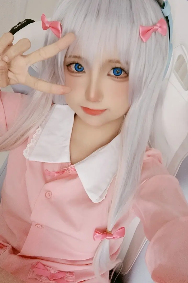 蠢沫沫 四套自拍 [28P]