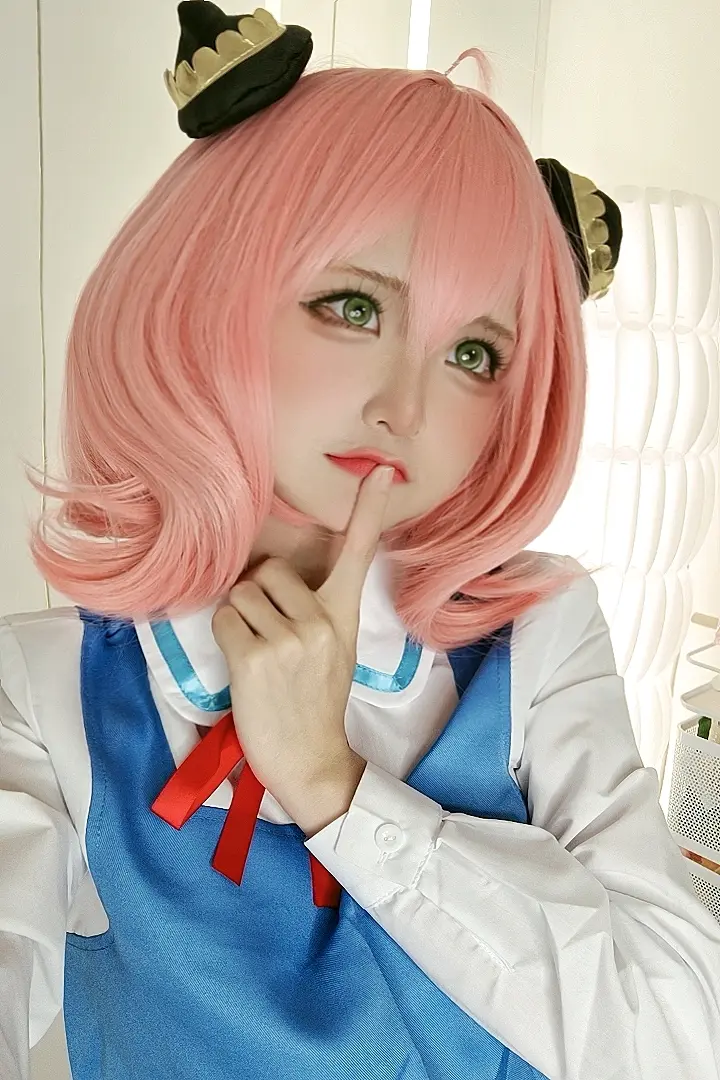 蠢沫沫 四套自拍 [28P]