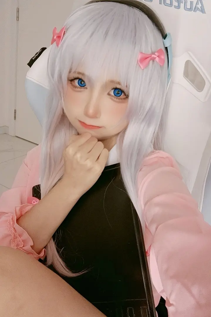 蠢沫沫 四套自拍 [28P]