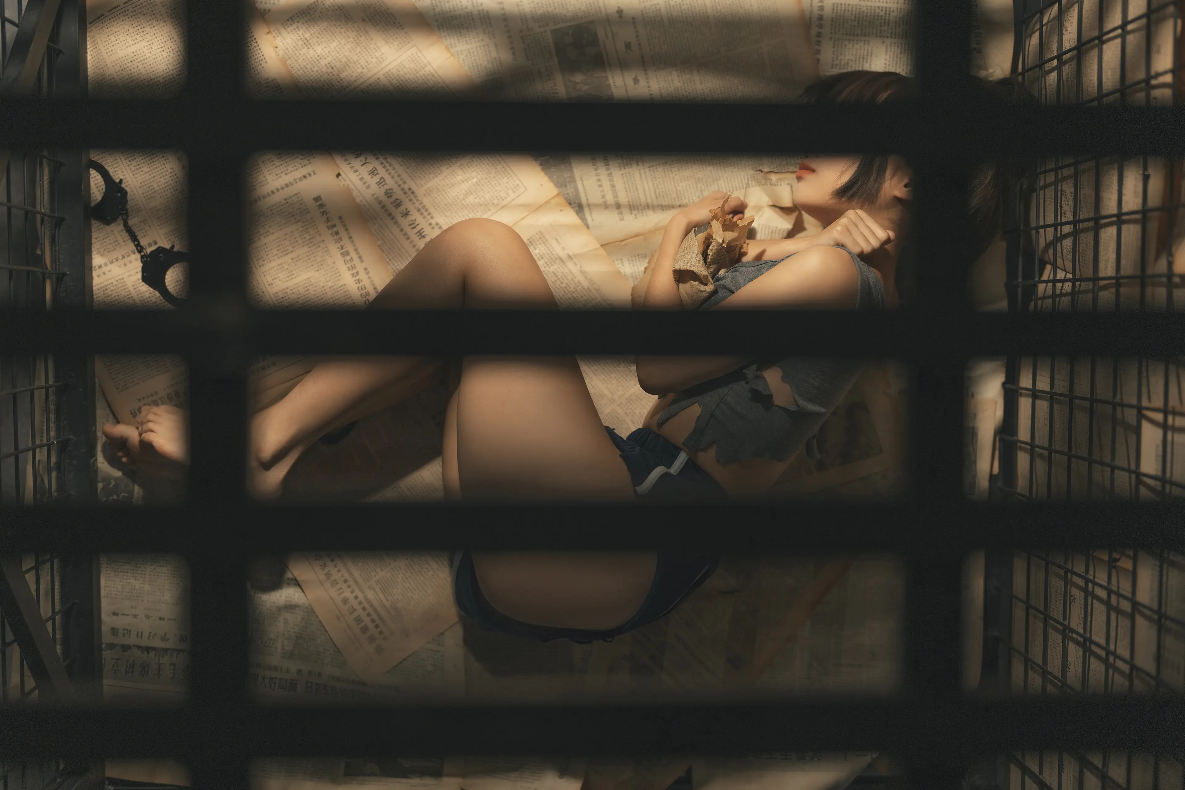 蠢沫沫 审讯 [140P]