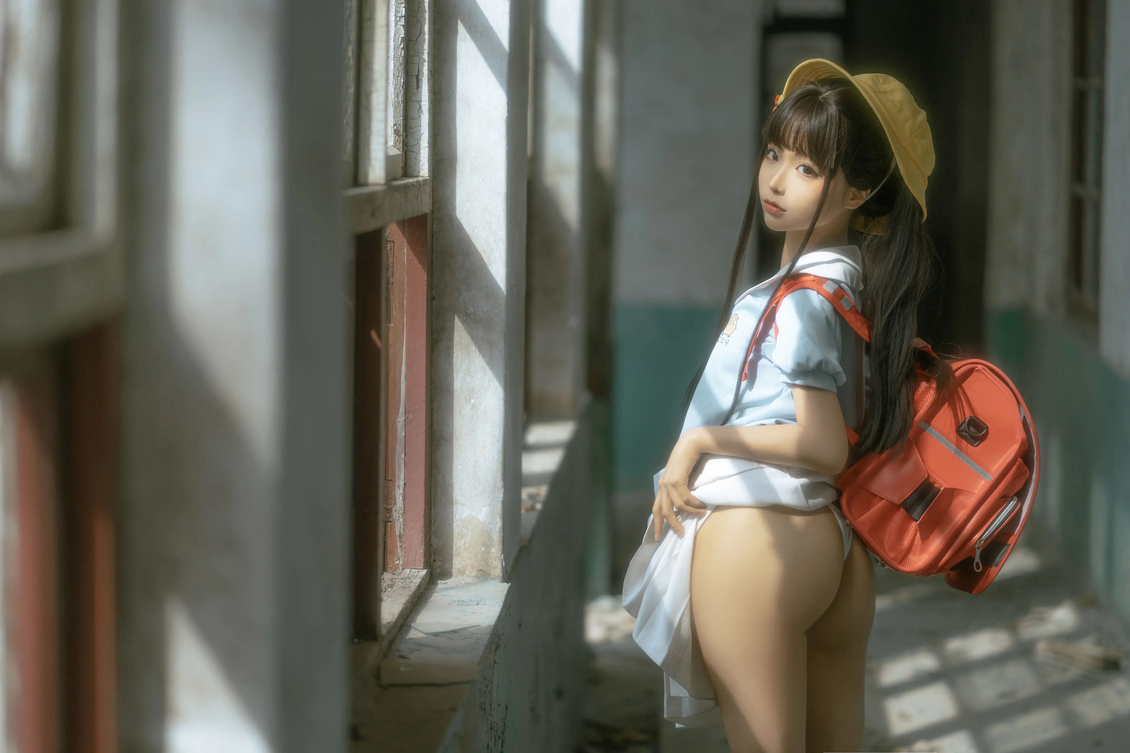 蠢沫沫 小黄帽 绅士版 [156P]