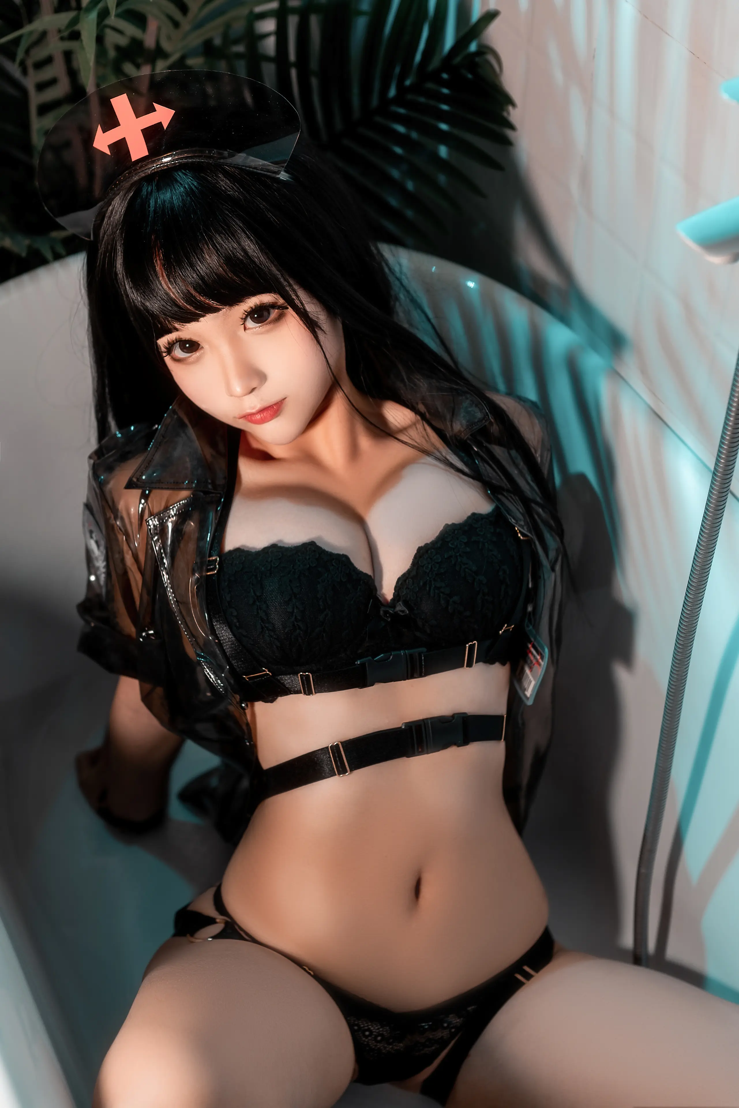 蠢沫沫 胶衣护士 黑 [40P]