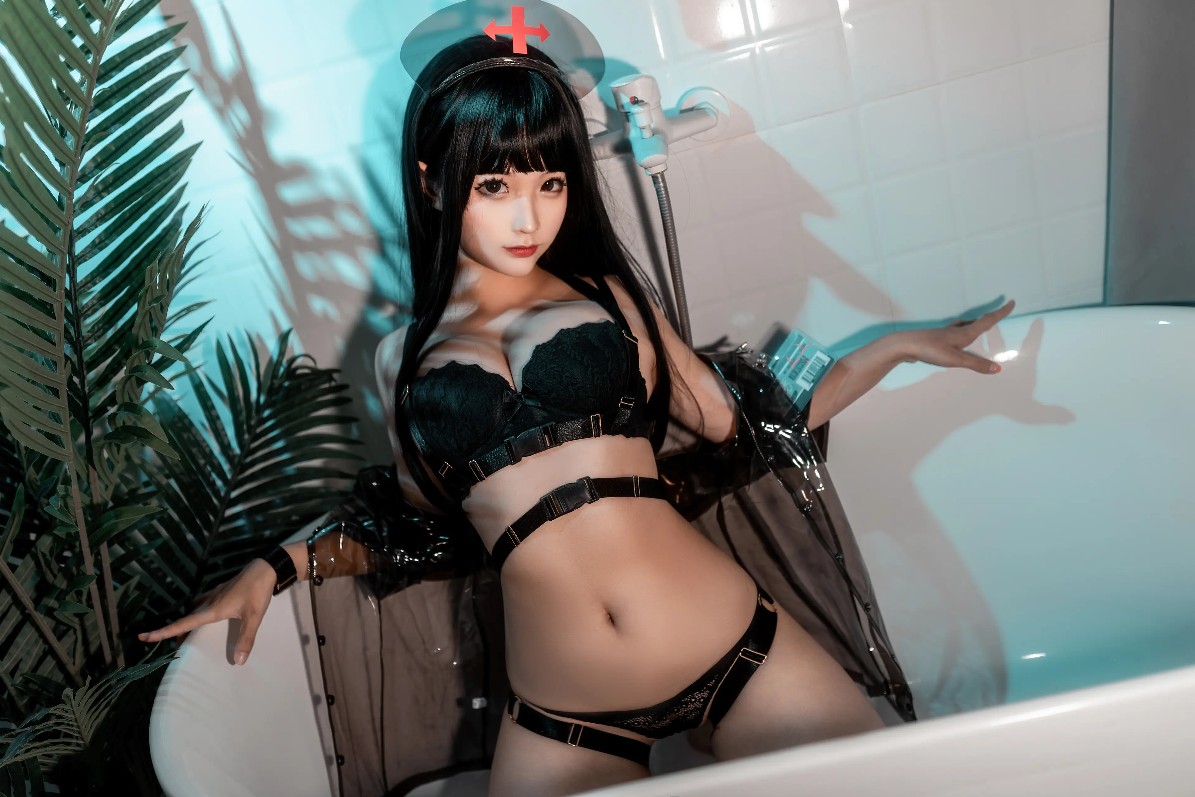 蠢沫沫 胶衣护士 黑 [40P]