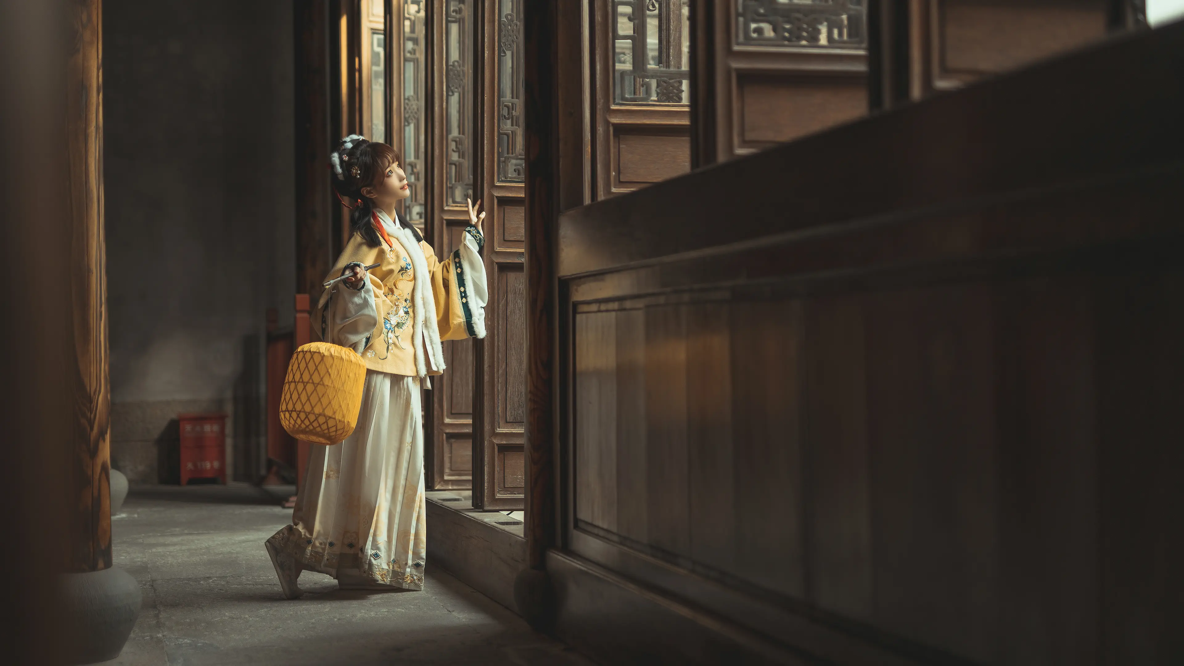 蠢沫沫 黄汉服 [9P]