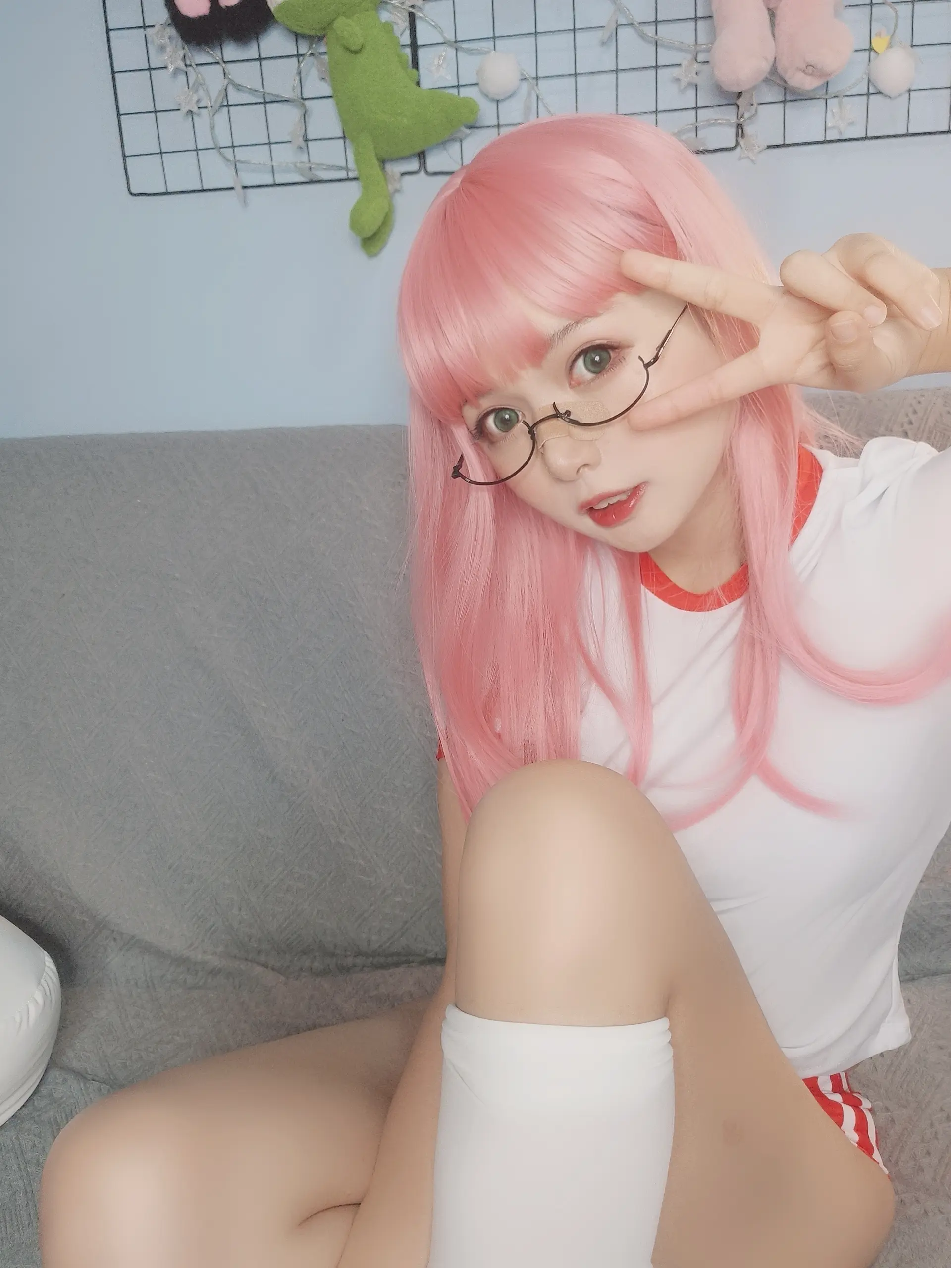 黑猫猫 体操服自拍 [16P]