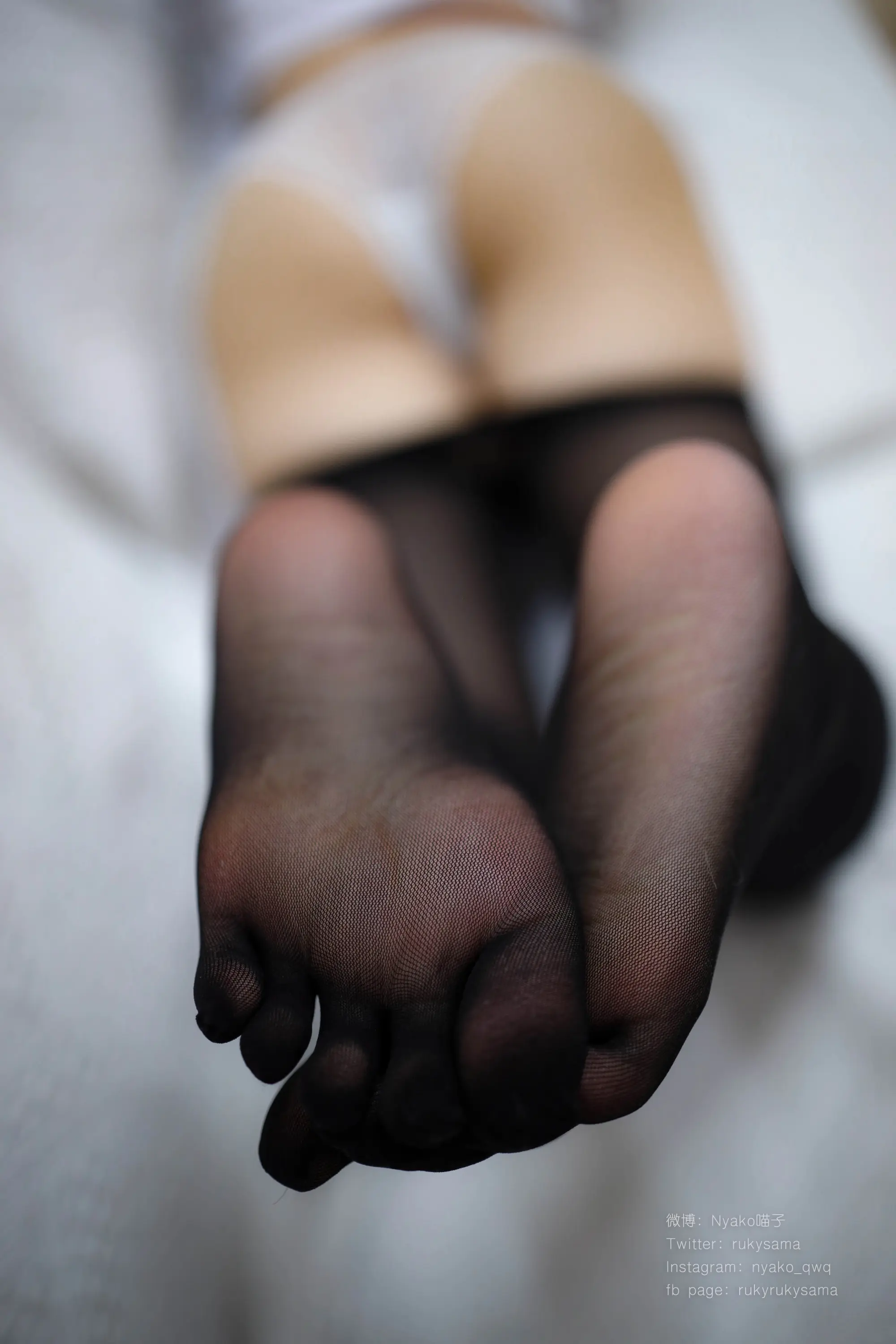 Nyako喵子 セーラ服とプレゼント [174P]