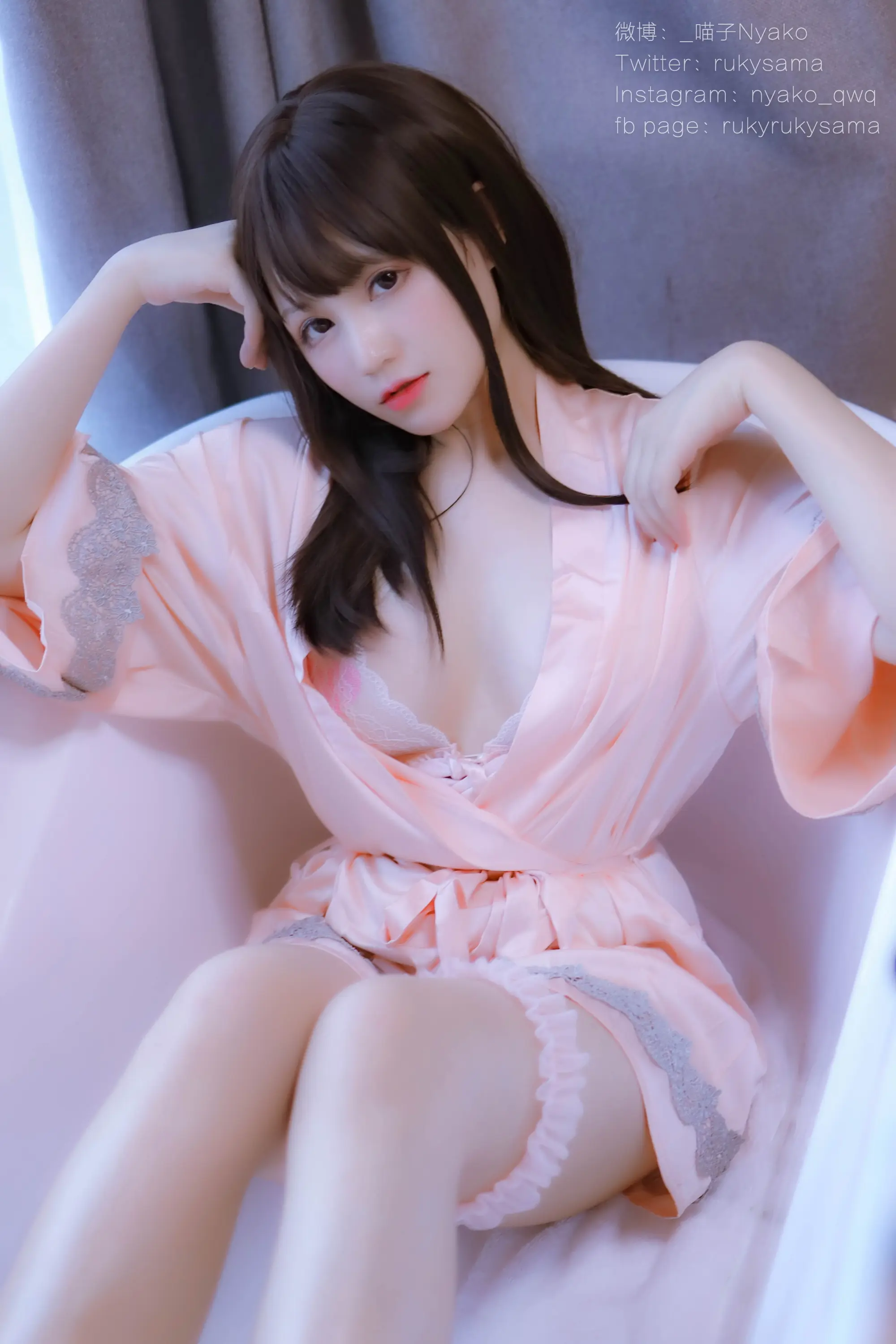 Nyako喵子 妄想彼女との同棲生活2 丝绸睡衣 [80P]