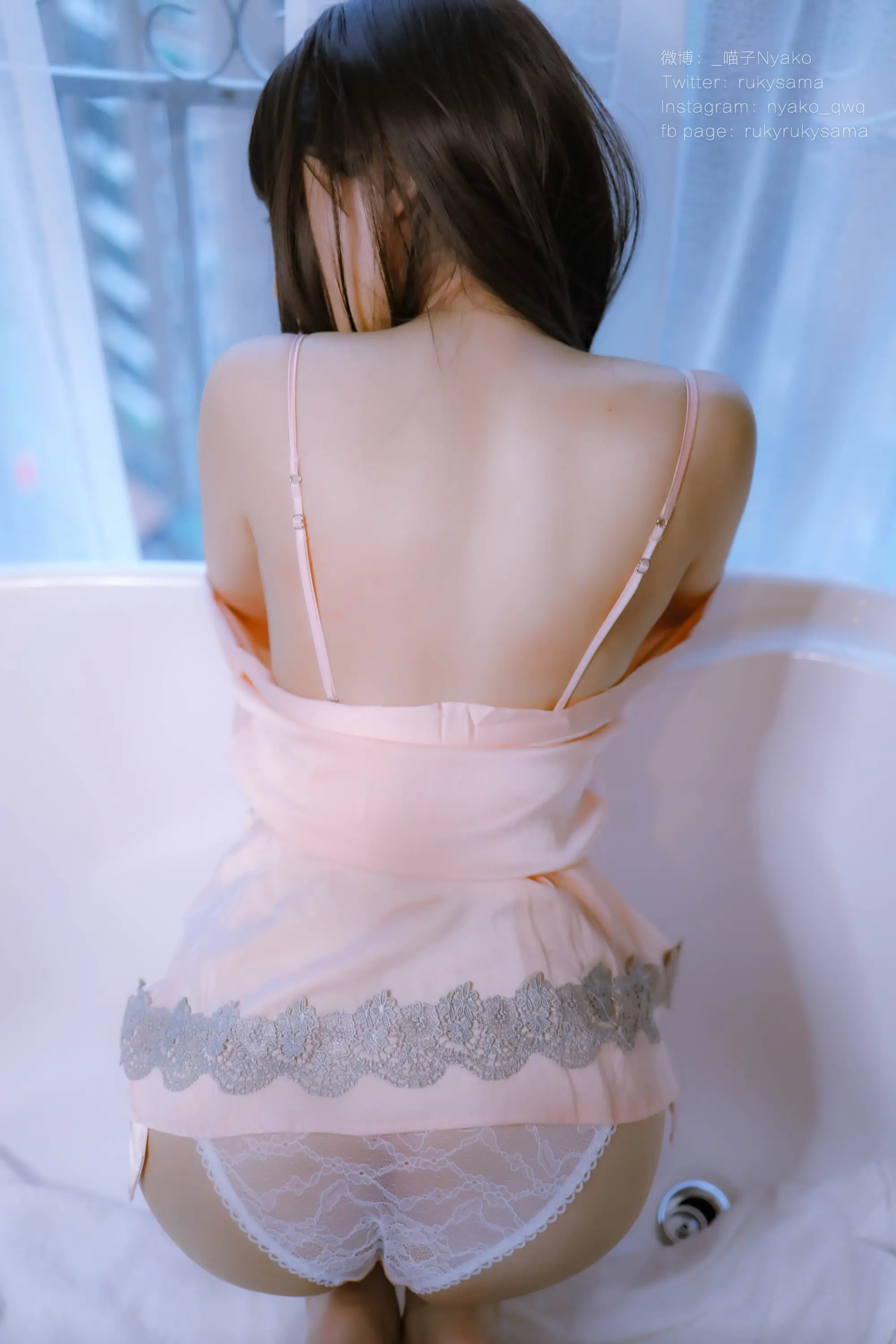 Nyako喵子 妄想彼女との同棲生活2 丝绸睡衣 [80P]