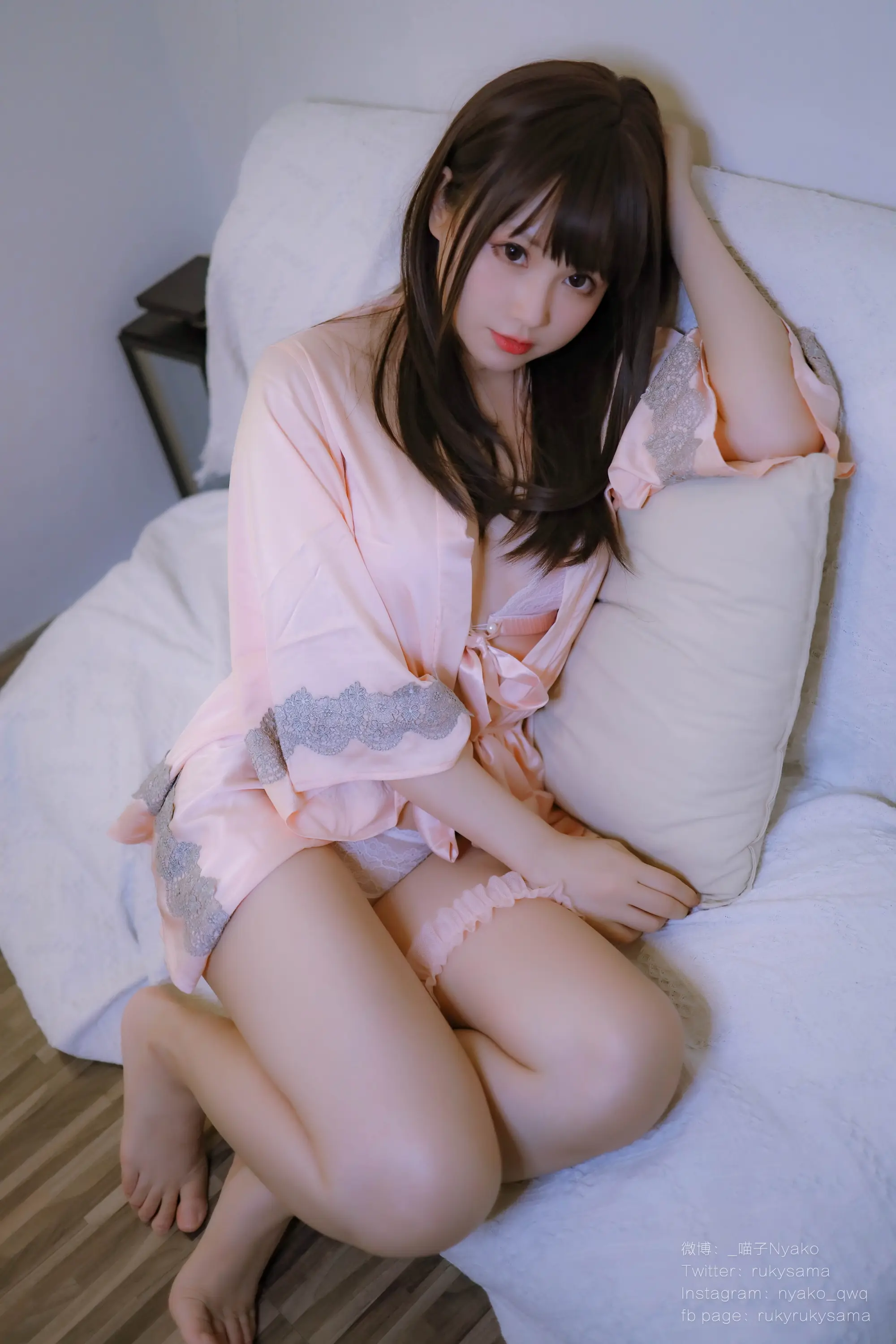 Nyako喵子 妄想彼女との同棲生活2 丝绸睡衣 [80P]