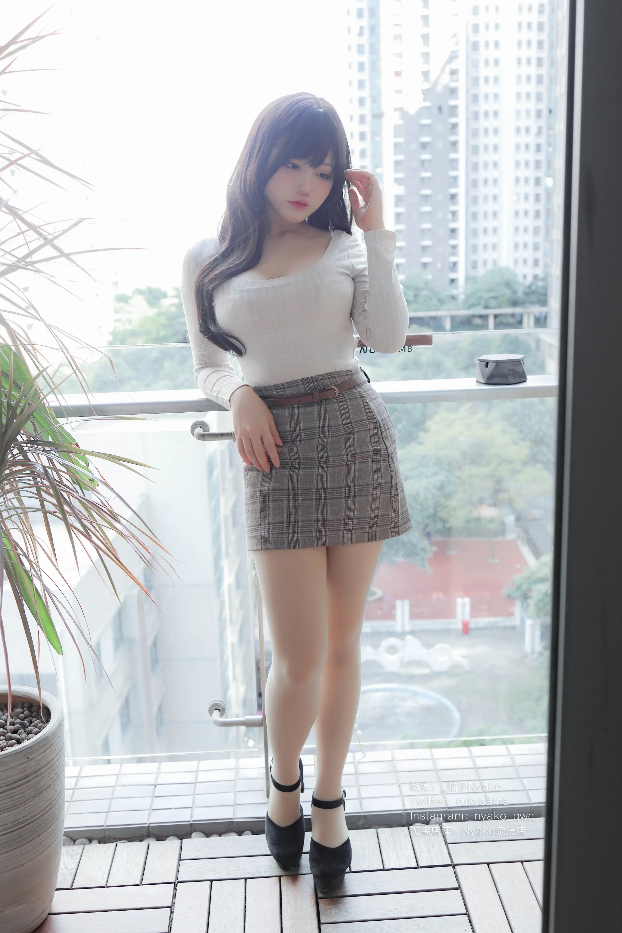 Nyako喵子 姐姐的居家假日 [89P]