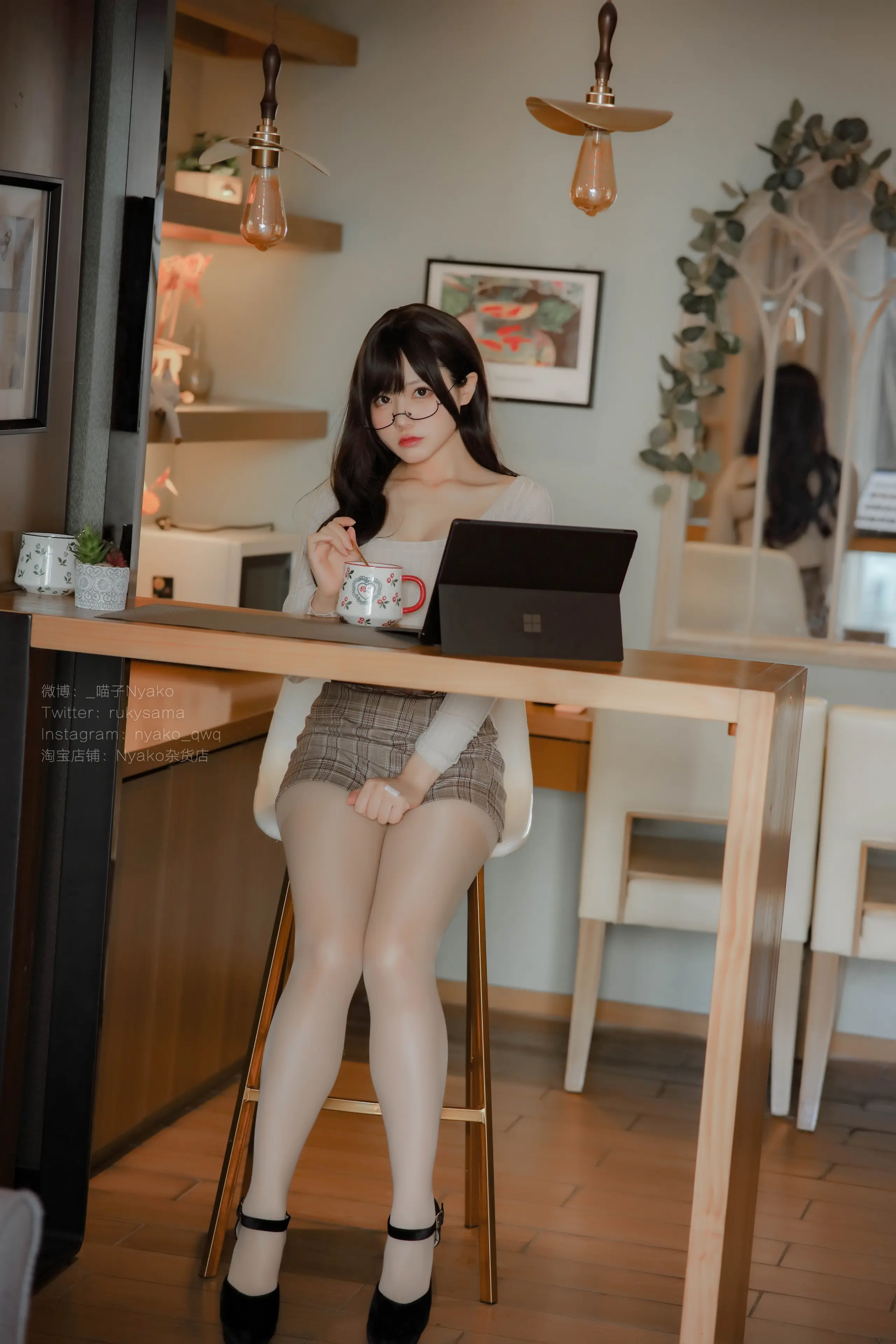 Nyako喵子 姐姐的居家假日 [89P]