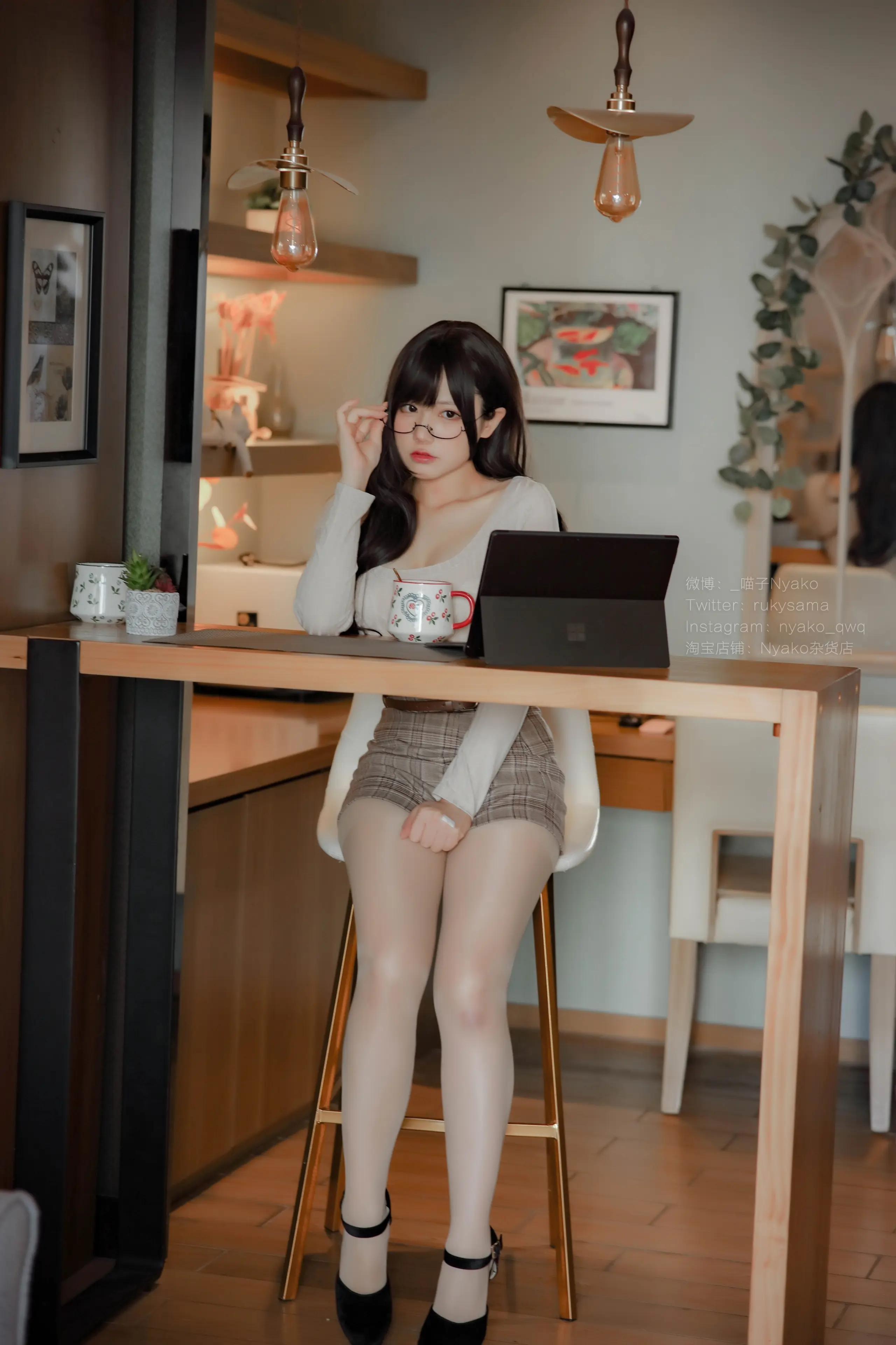 Nyako喵子 姐姐的居家假日 [89P]