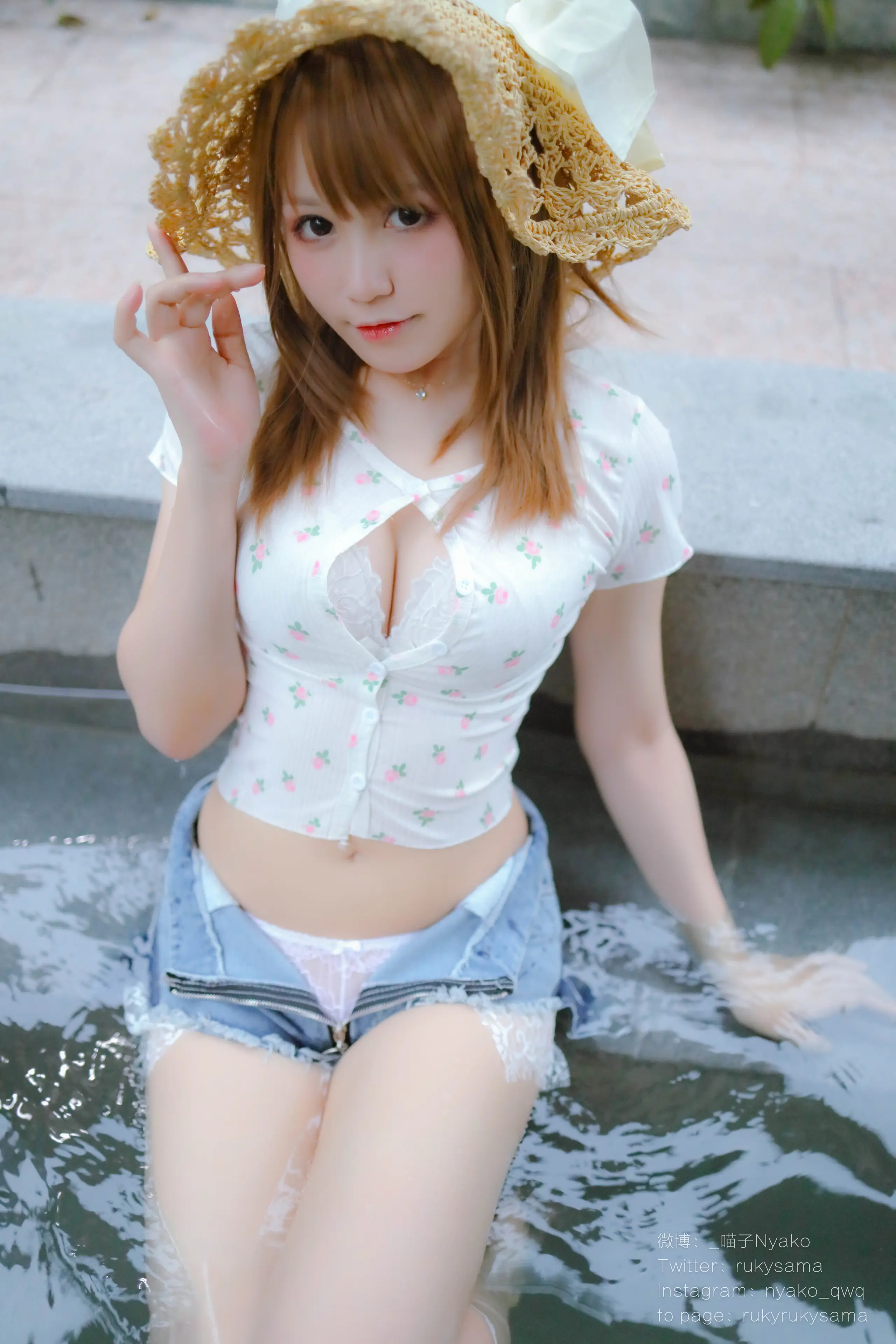 Nyako喵子 温泉旅行 [225P]