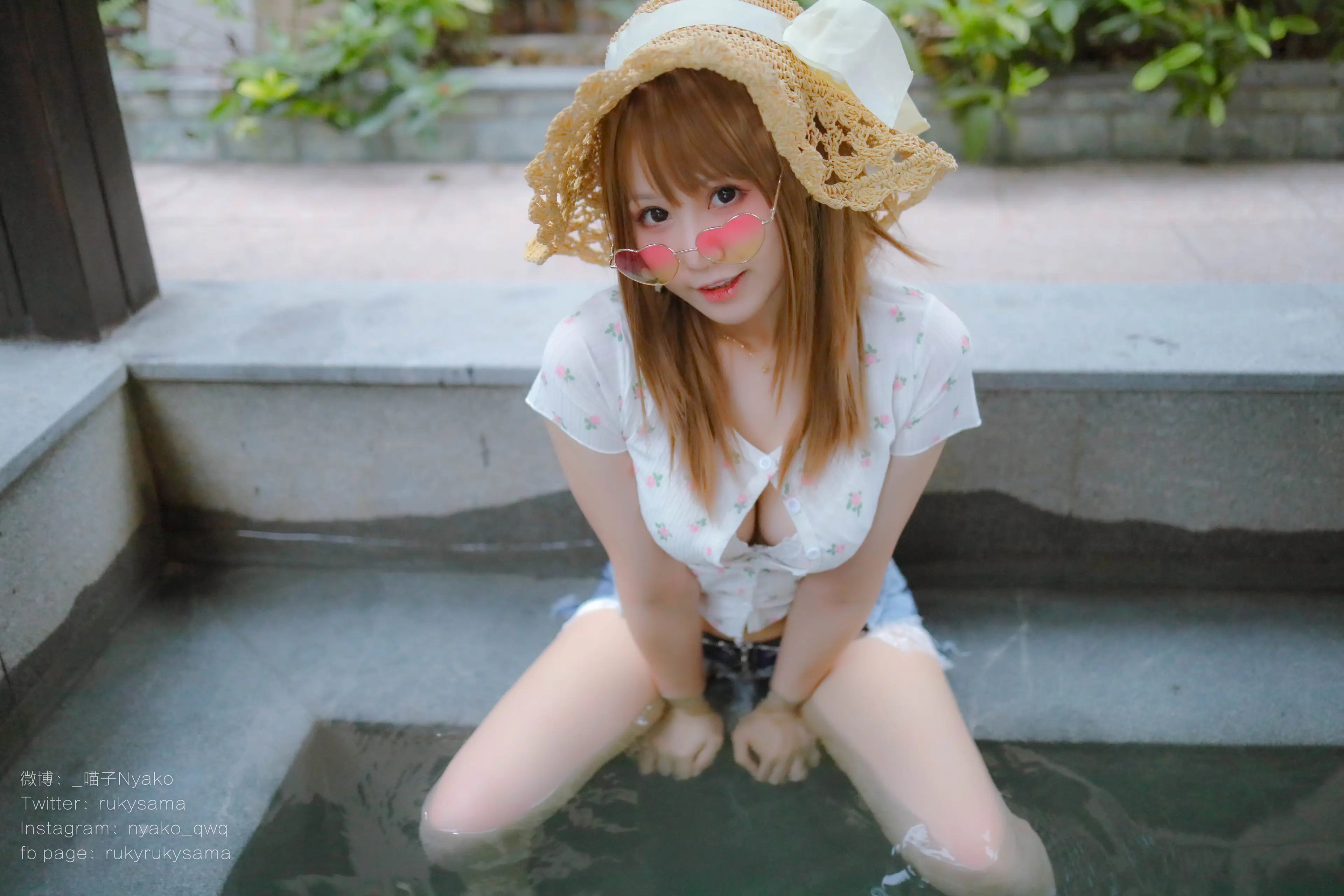 Nyako喵子 温泉旅行 [225P]