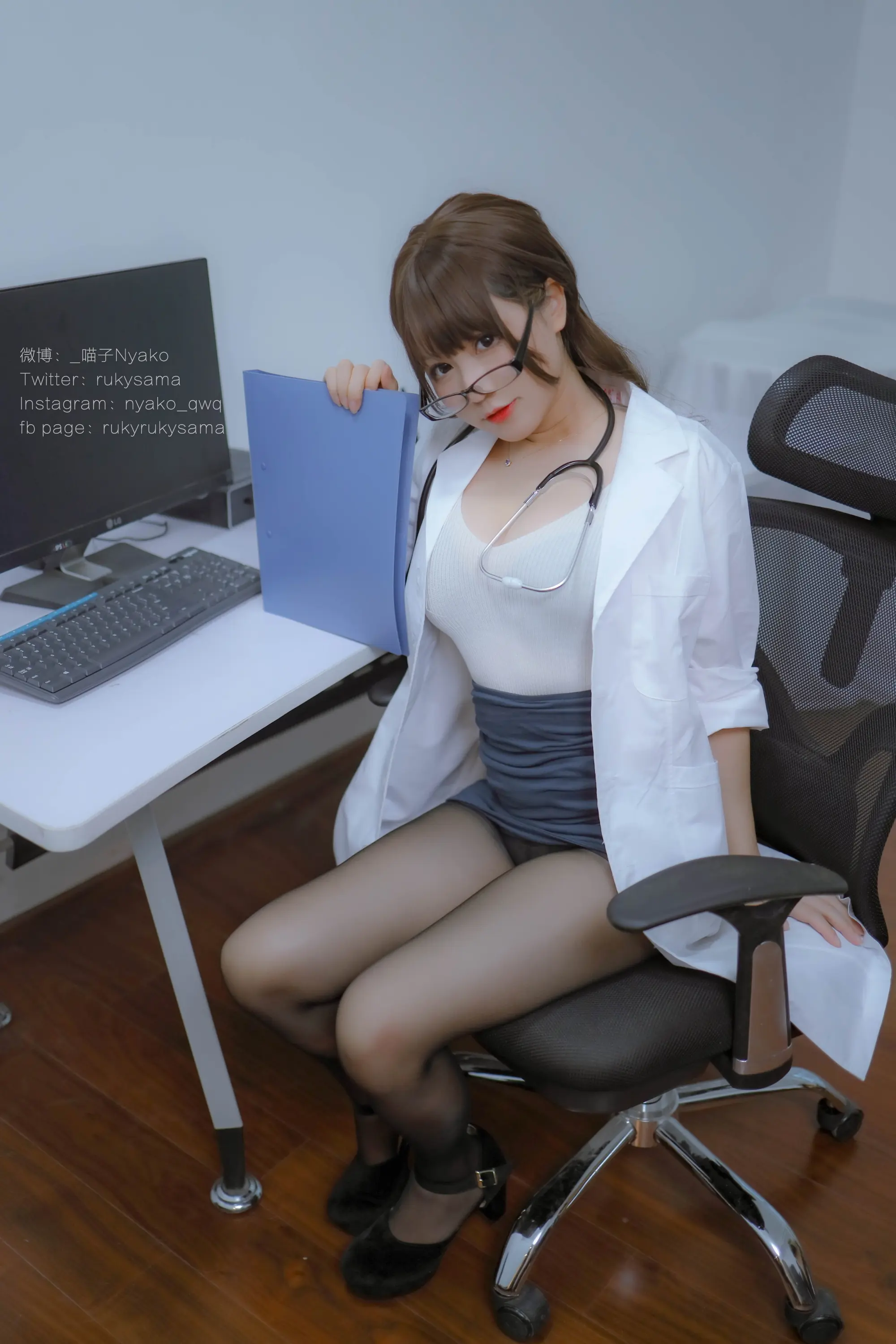 Nyako喵子 秘密病棟 [131P]