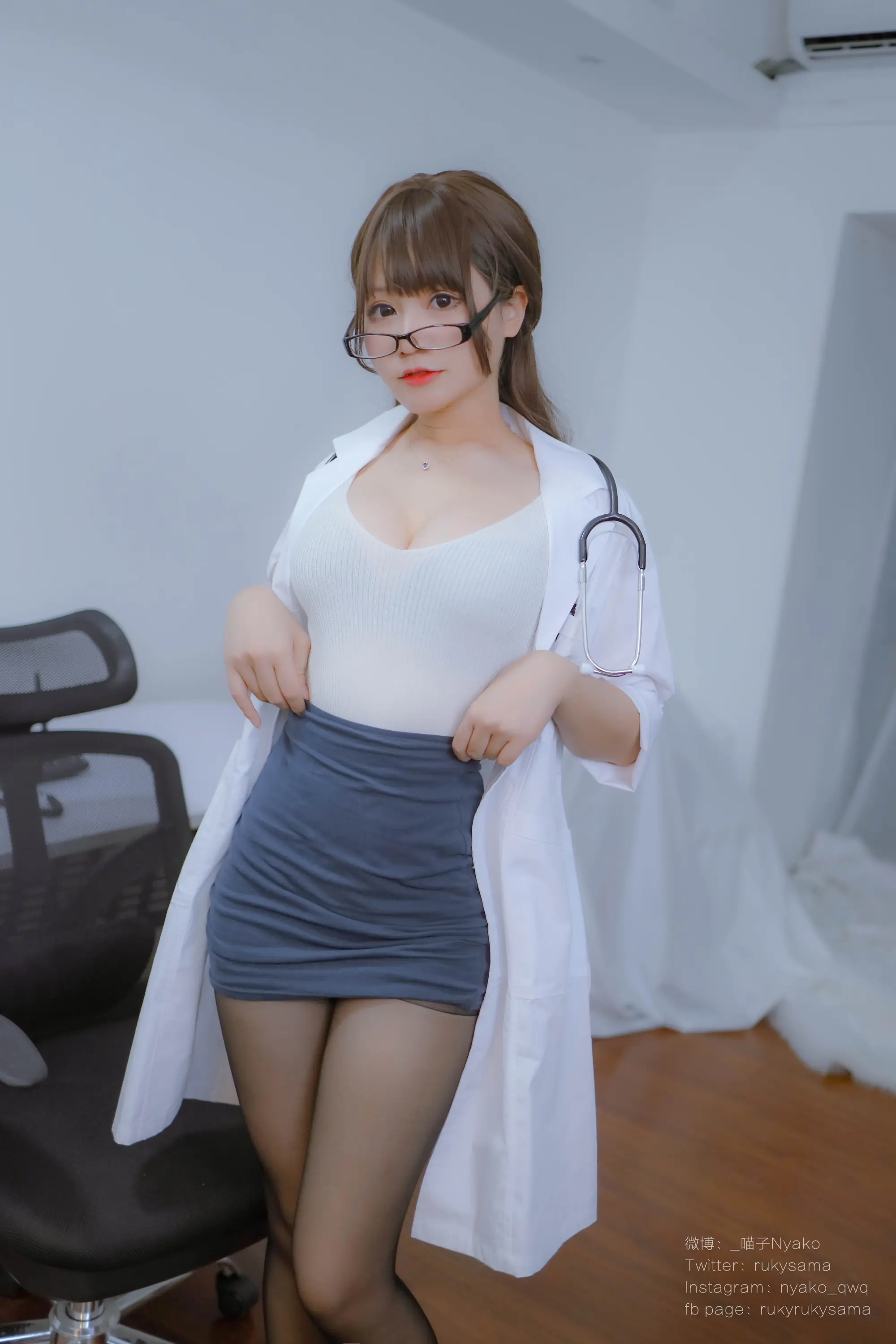 Nyako喵子 秘密病棟 [131P]