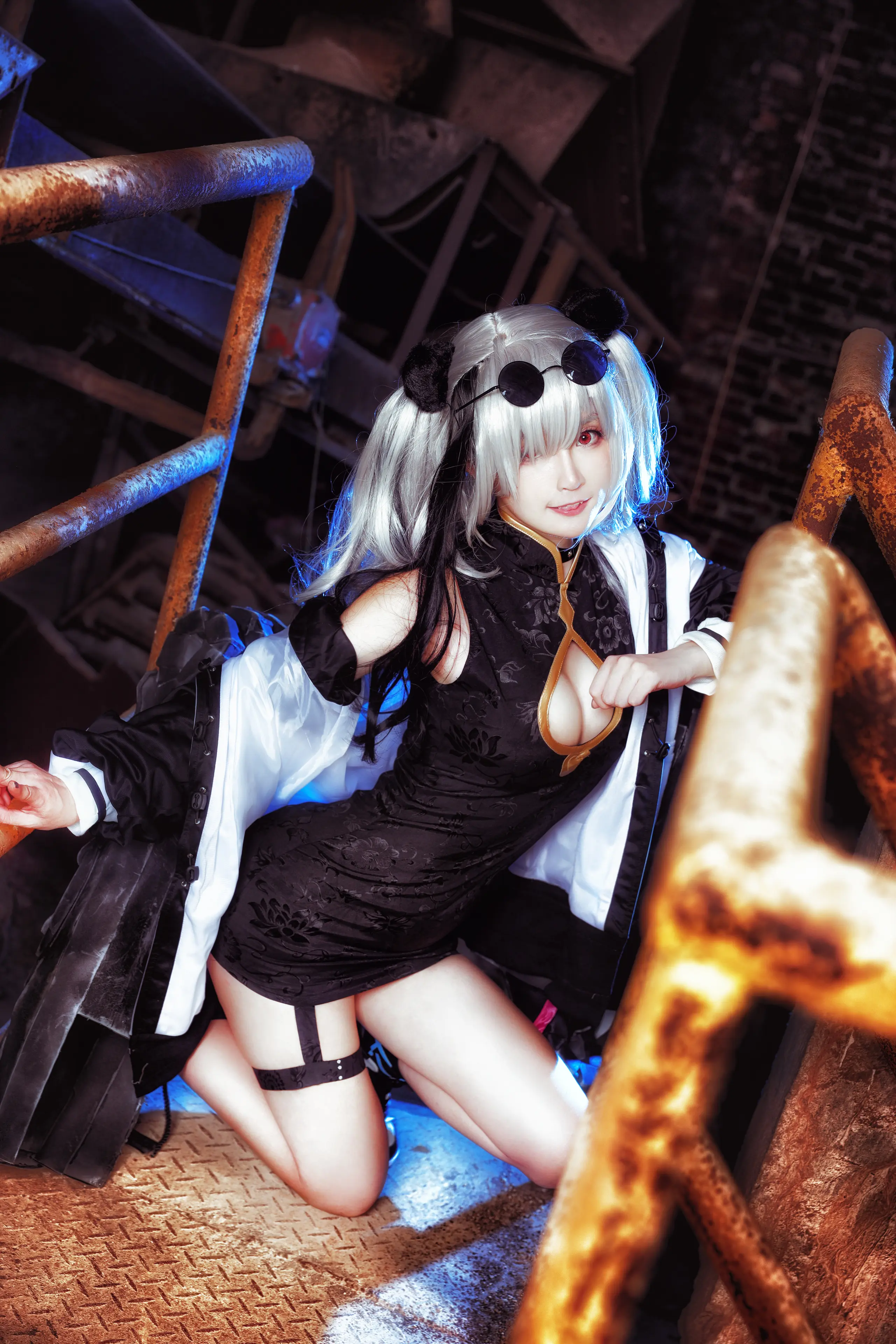 yui金鱼 食铁兽 [13P]