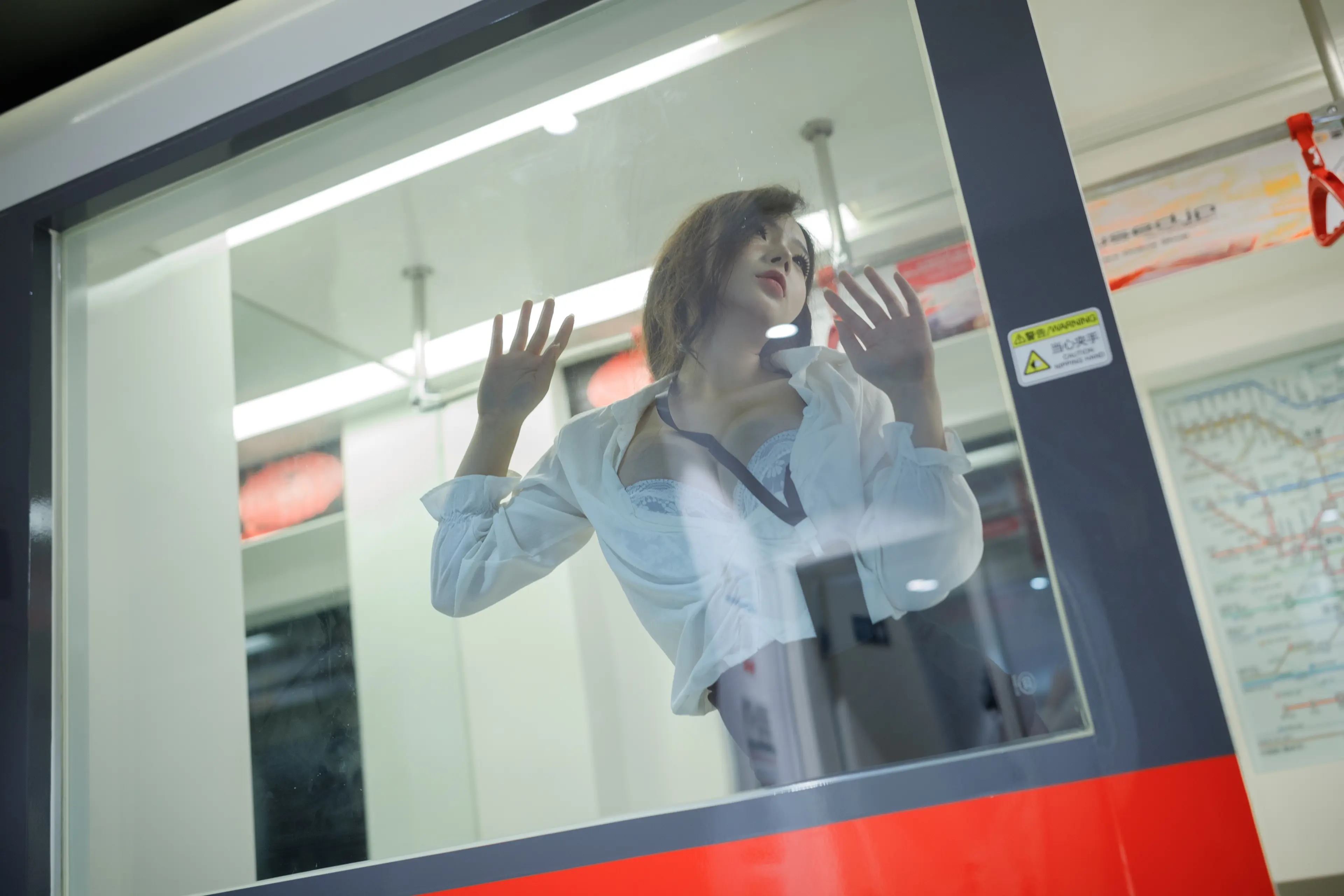 yuuhui玉汇 胡桃猫 – 电车 [164P]