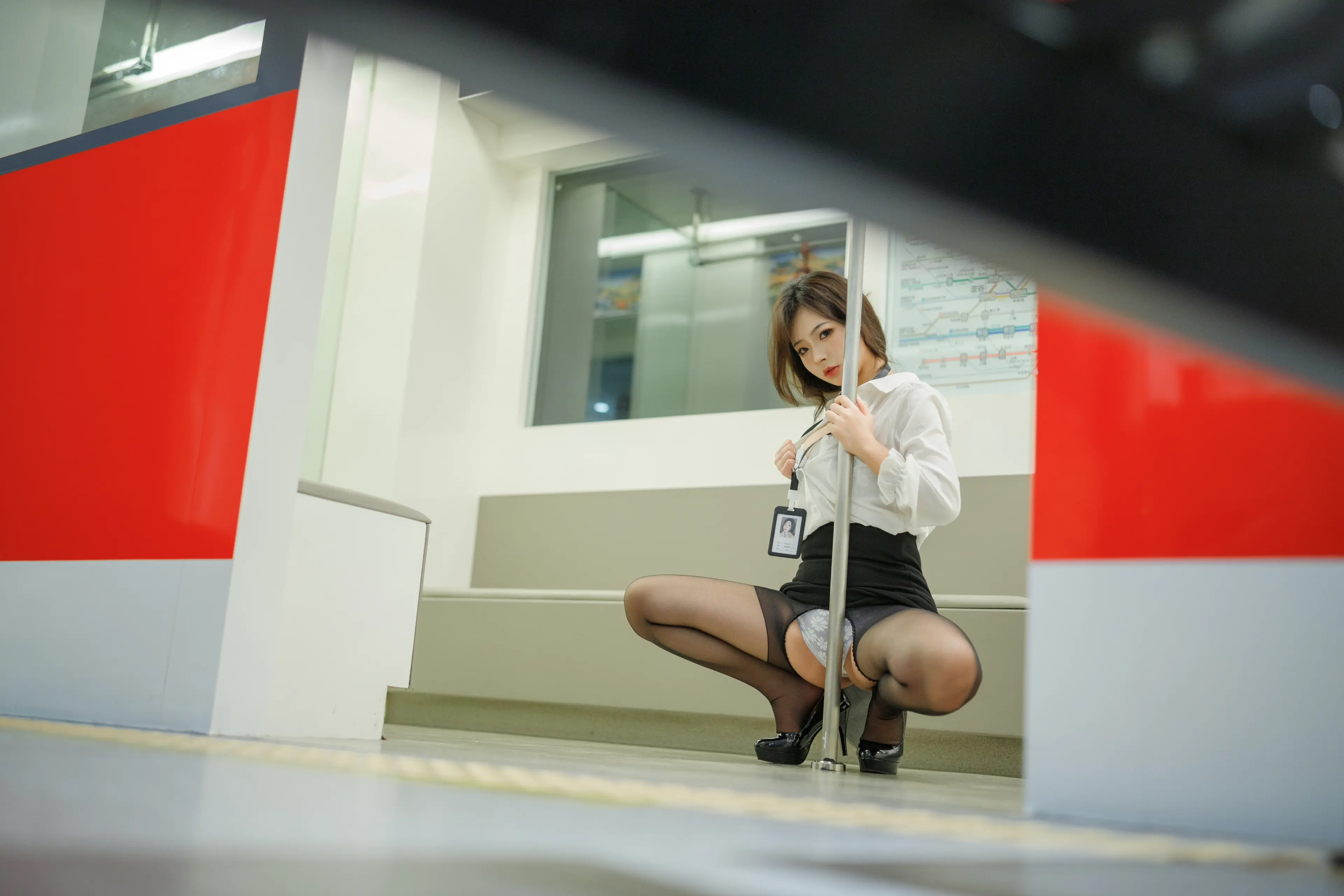 yuuhui玉汇 胡桃猫 – 电车 [164P]